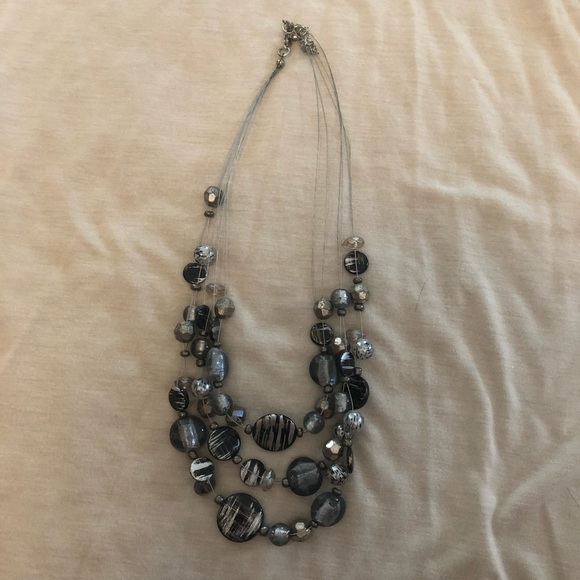 ๐ด Necklace ๐ด - Picture 2 of 3